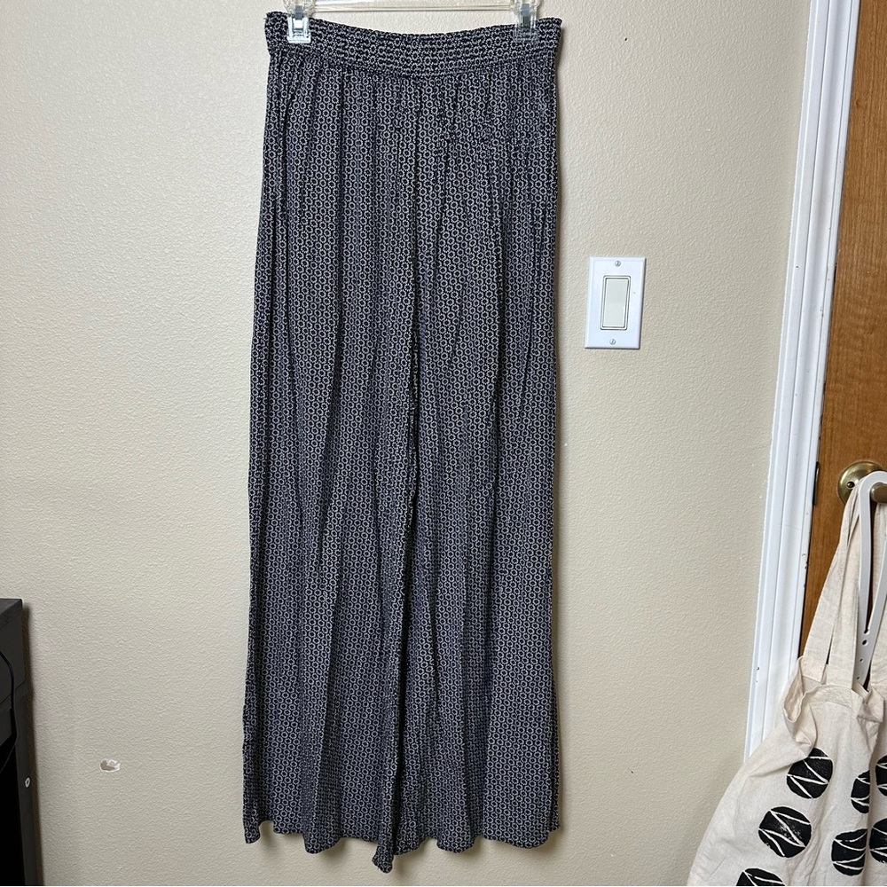 Brandy Melville Aarika Daisy Wide Leg Pull On Casual Palazzo Pants One Size